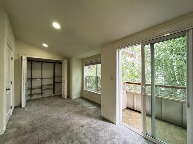 Photo - Great town house for rent