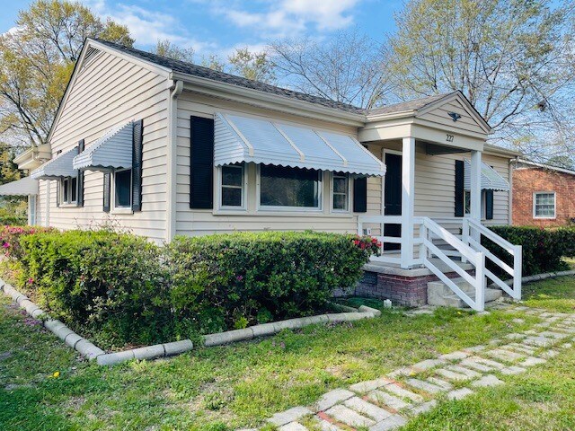 Photo - 227 Kenneth Blvd