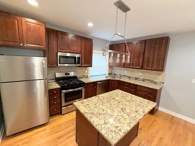 Photo - 4204 N Melvina Ave Unit 1