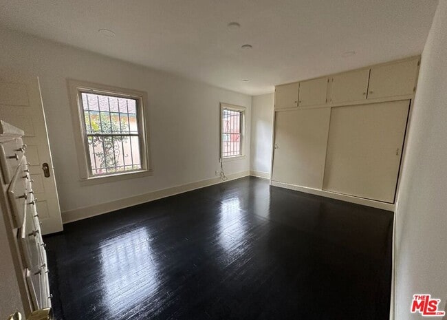 Photo - 2143 N Commonwealth Ave