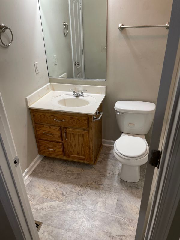 Photo - 1604 Baucom Dr