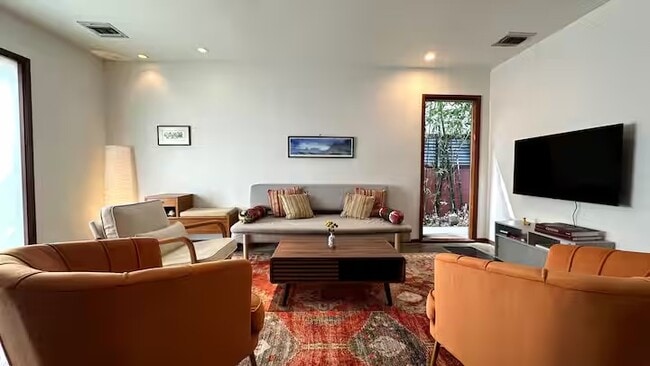 Photo - 3617 Maplewood Ave