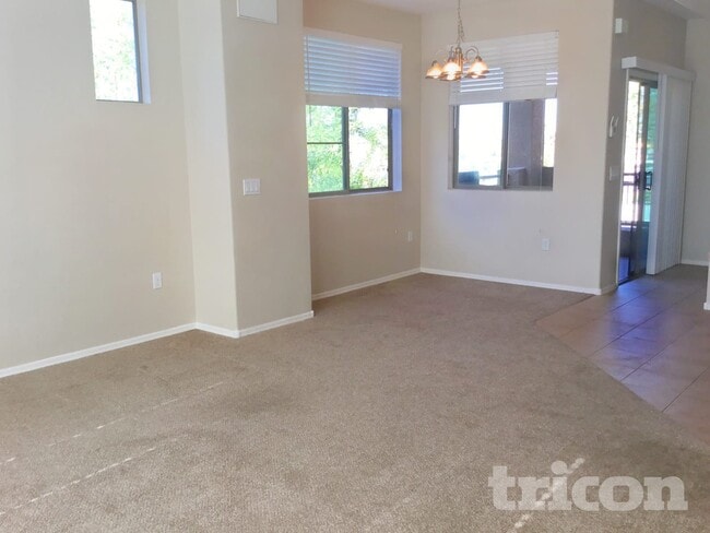 Photo - 3250 W Greenway Rd