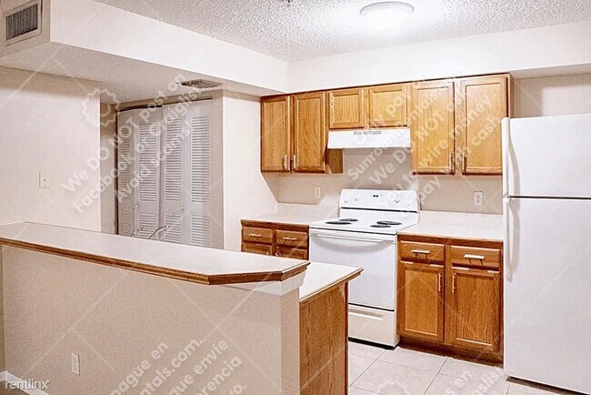 Photo - 1 br, 1 bath Condo - 9909 Westwood Dr 35 35