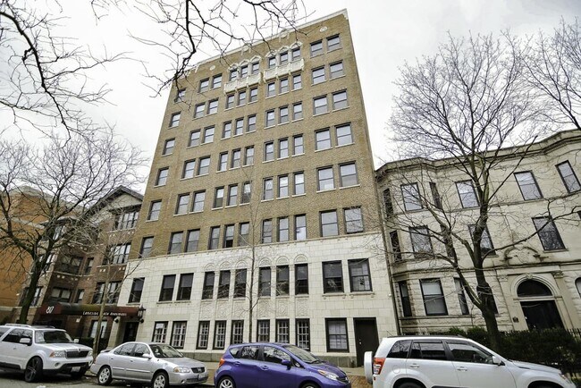 Building Photo - 817 W Lakeside Pl Rental