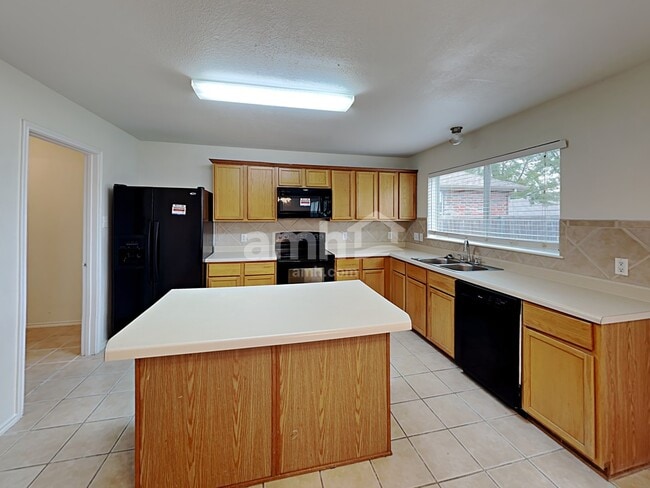 Photo - 2101 Hanakoa Falls Dr