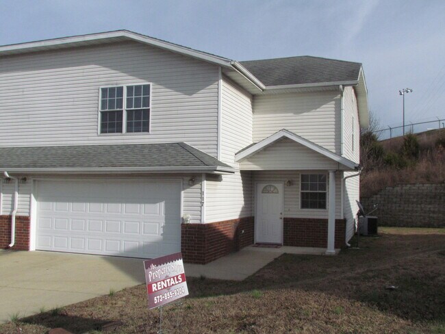 Photo - AVAILABLE SEPTEMBER 08,2025!!