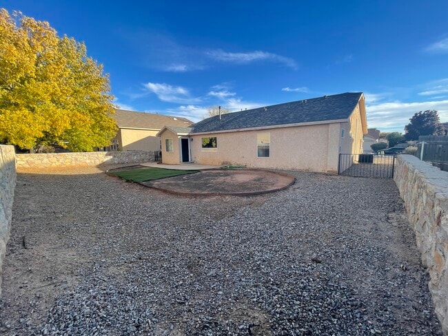 Photo - 6125 High Desert Dr