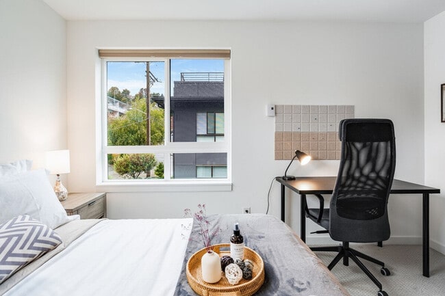 Photo - 720 3rd Ave N Unidad ID1036015P