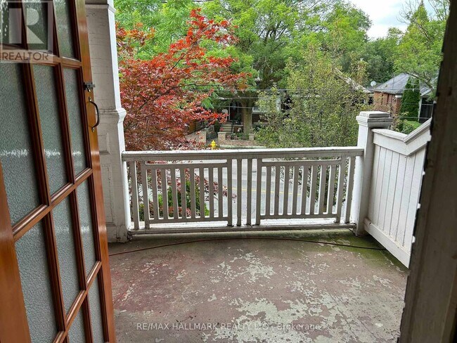Photo - 338 Vaughan Rd Unit Apt 3
