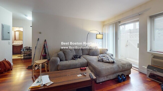 Photo - 50 Craigie St Unit 12