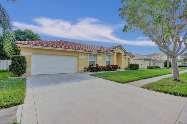 Great Single Family Home in Miramar - Great Single Family Home in Miramar