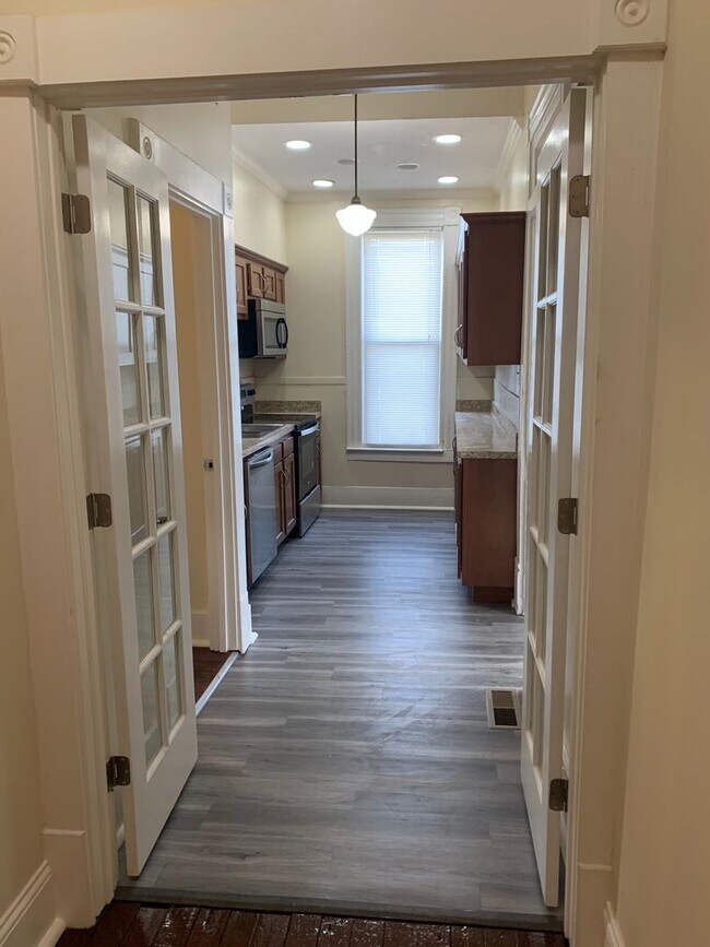 360 S Broadway Park Unit A