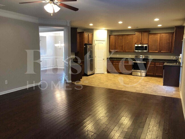 Photo - 194 Eastridge Way