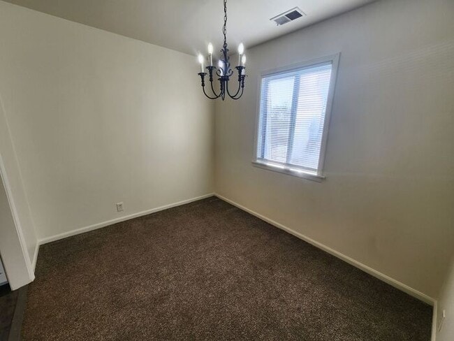 Photo - 2 Bedroom Across from Baesler's and Meadow's Shopping Center