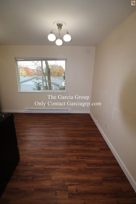 Photo - 22923 SW Pine St Unit s 1-4