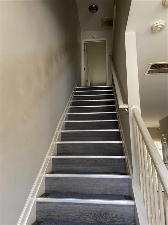 Photo - 364 Paden Cove Trail