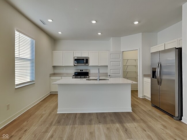 Photo - 11819 Moorfield Ln