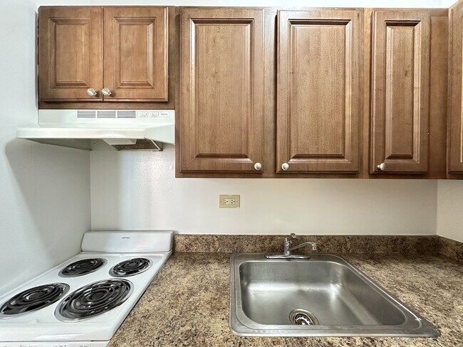 1850 N Humboldt Blvd Unit 504