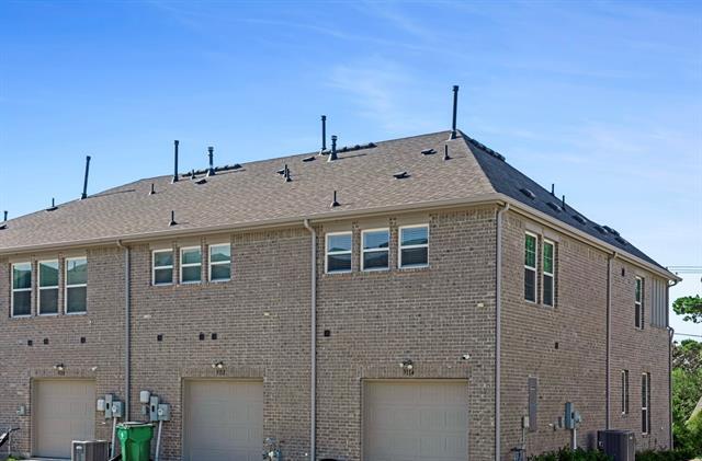 Photo - 5114 Springlake Pkwy