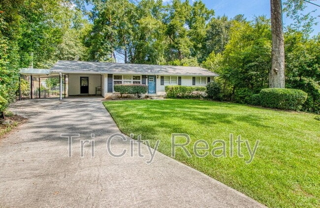 Photo - 212 Hilltop Dr