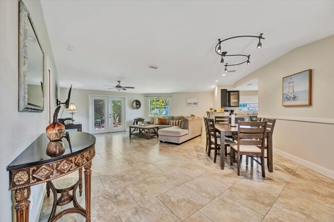 Photo - 2529 Croton Ave Unidad ID1366627P