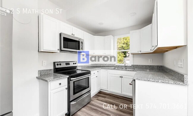 Photo - 42 S Mathison St