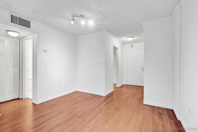 Photo - 1805 Sans Souci Blvd Unit 421