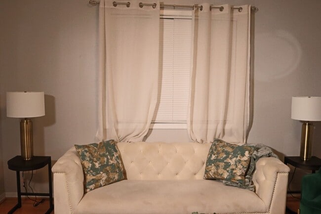 Photo - Comfy & Chic Council Bluffs Retreat - 2BR 1B