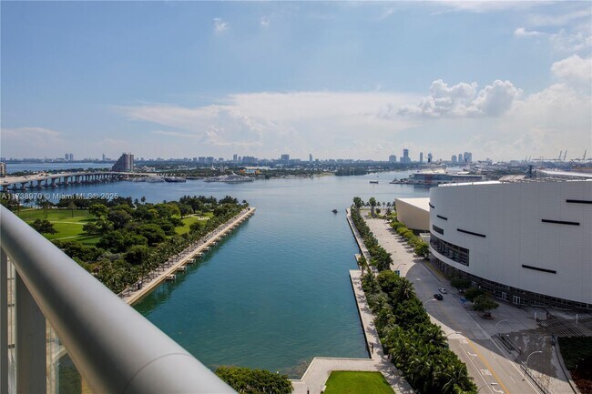 Photo - 888 Biscayne Blvd Condo Unit 1707