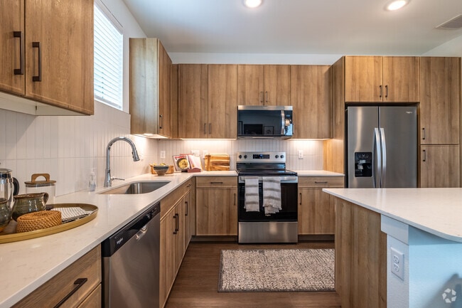 TH4 (Brown) 3BR, 3.5BA - 1,685SF -Kitchen - Victoria Row