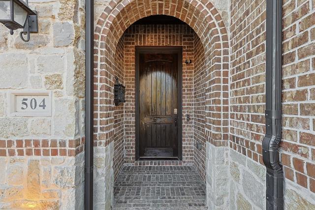 Photo - 504 Warwick Blvd