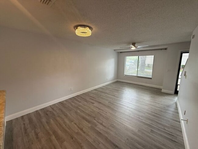 Photo - Gorgeous, Completely Remodeled 2/2.5 Condo in Sandlewood Creek- Winter Park!