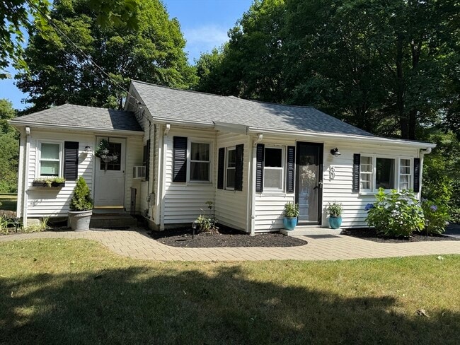 Photo - 50 Comfort St