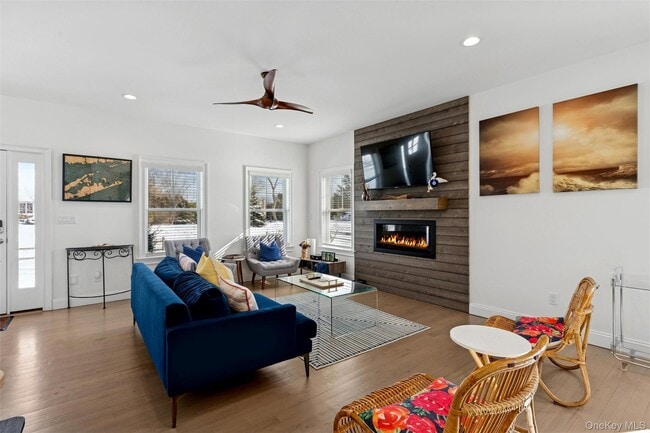 Photo - 1510 Maple Ln