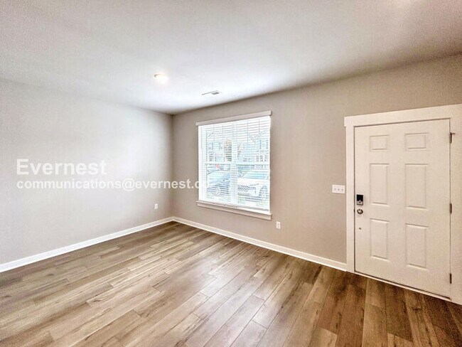 Photo - 1731 Frodo Wy