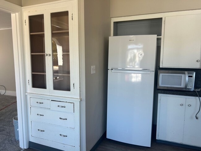 Photo - Charming 3 Bedroom Home