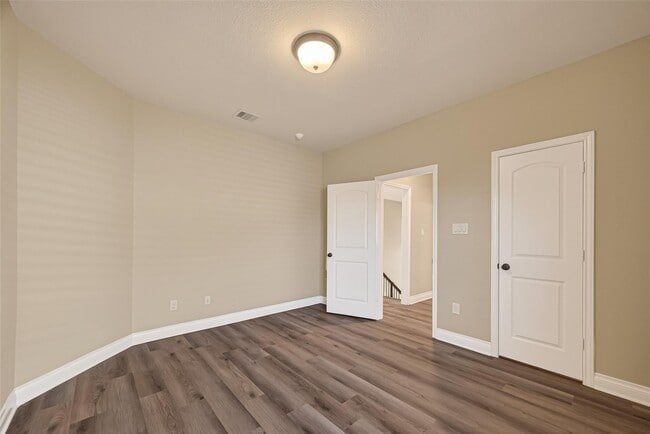 Photo - 2530 River Ridge