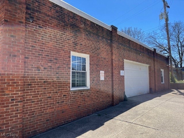 Building Photo - 13200 Fairhill Rd Unit 7