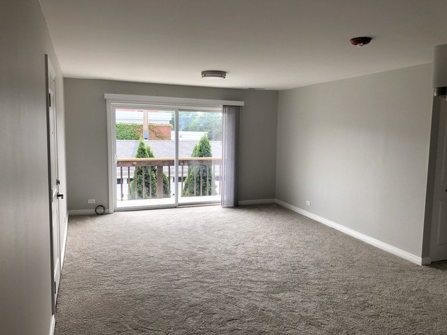 Photo - 10 S Oak - 318 W Naperville- 508 N Cass