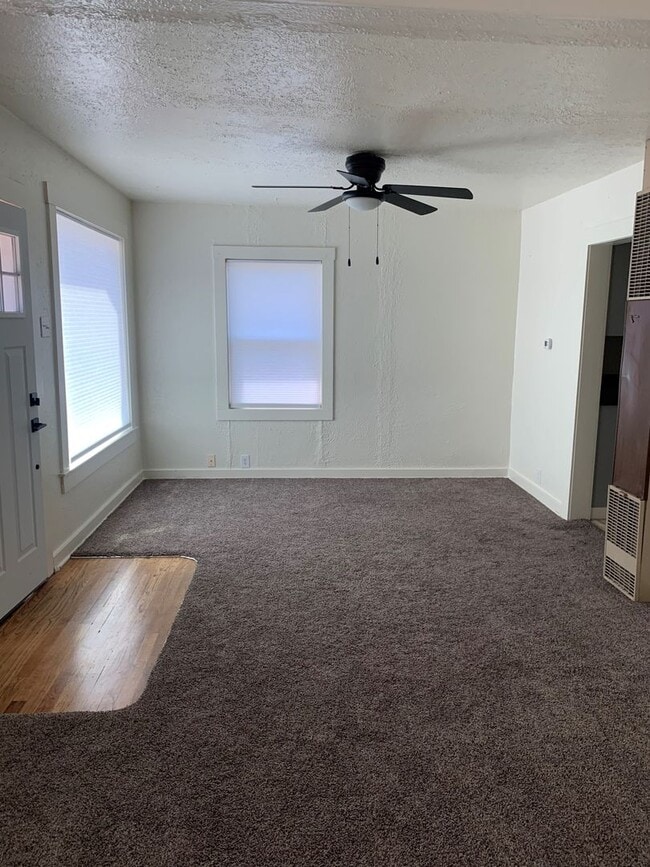 Photo - Clean 2 bedroom home