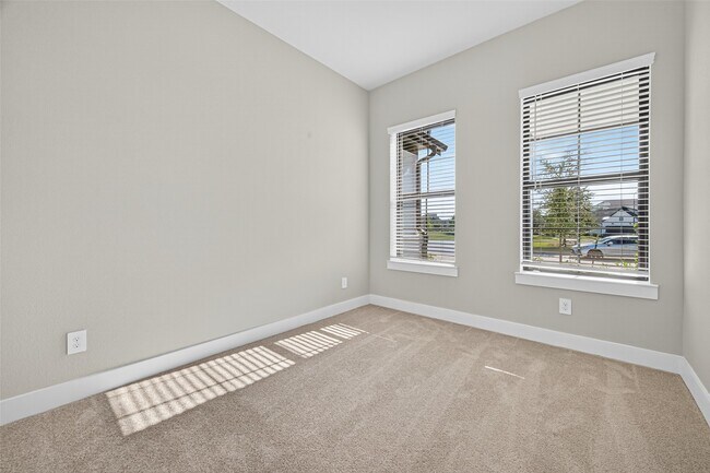 Photo - 24110 Blooming Daisy Cir