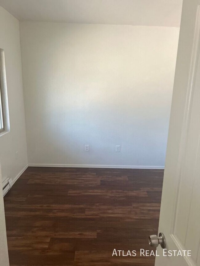 Photo - 236 W Iowa Ave Unidad 101