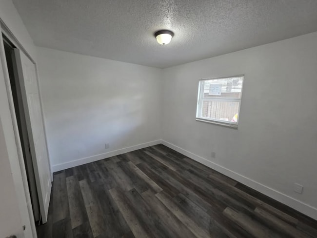 Photo - 2708 Broadway Unidad Apt 4