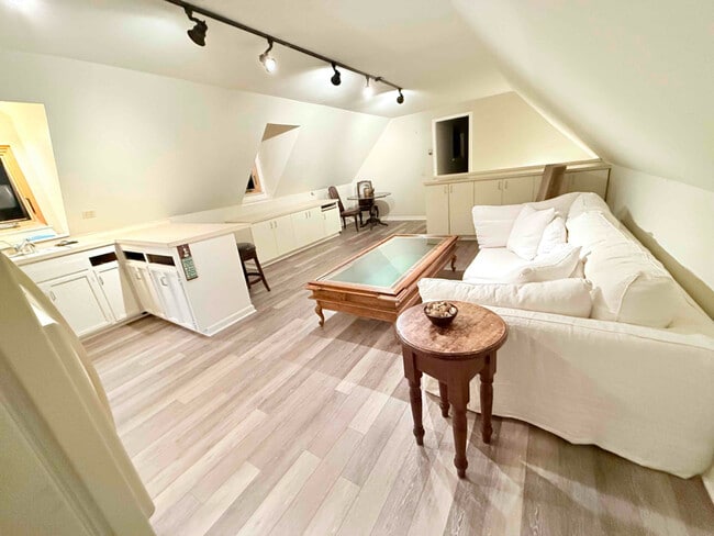 Photo - 1550 Indian Valley Rd Unit B