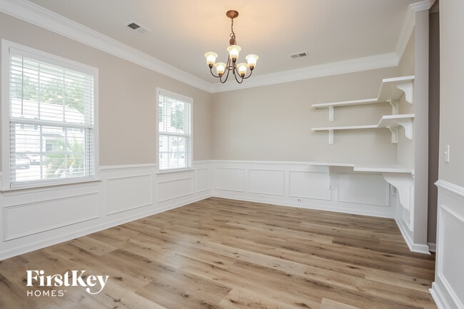 Photo - 298 Decatur Dr