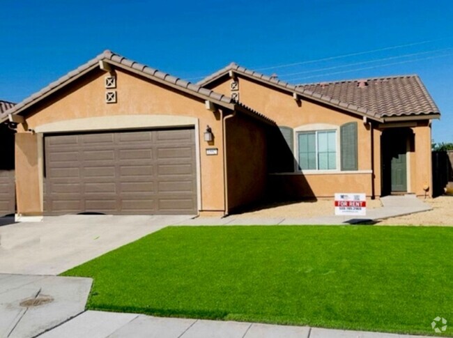 Building Photo - Coming Soon, Madera $2,350 Home for Rent 3...