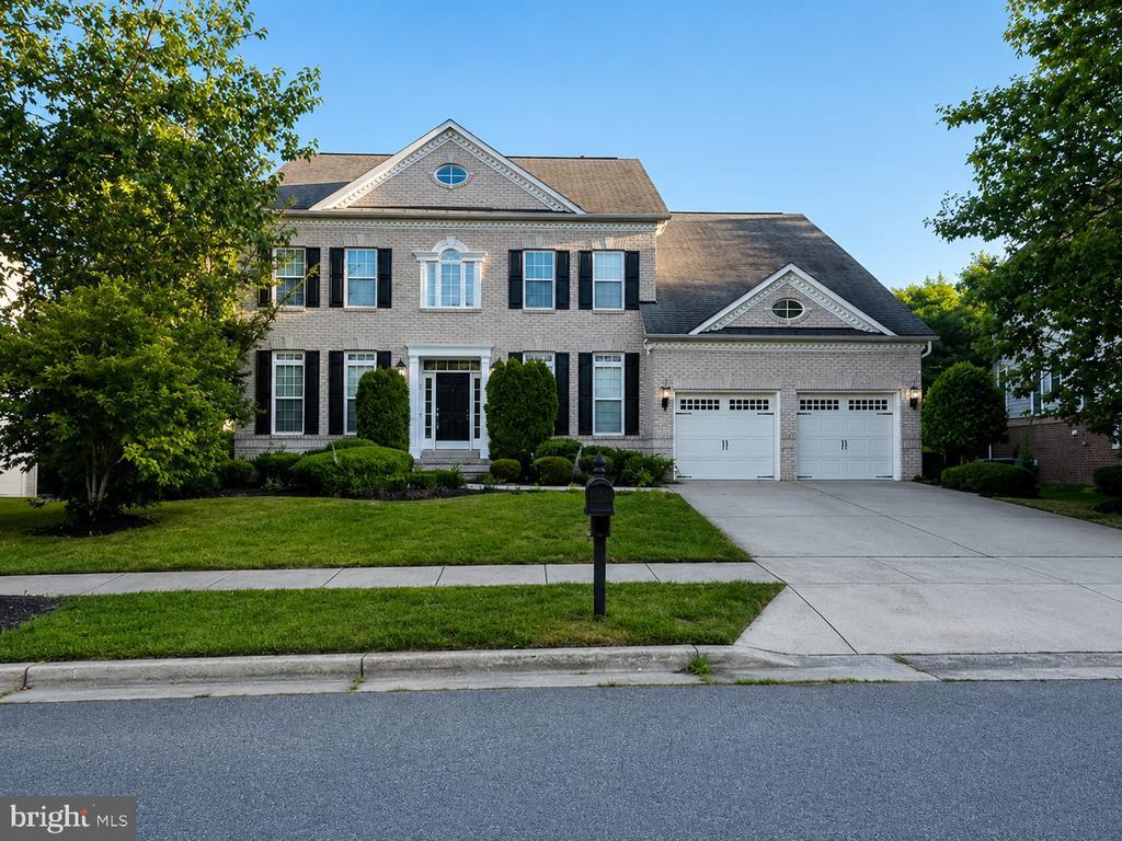 Photo - 15436 Symondsbury Way