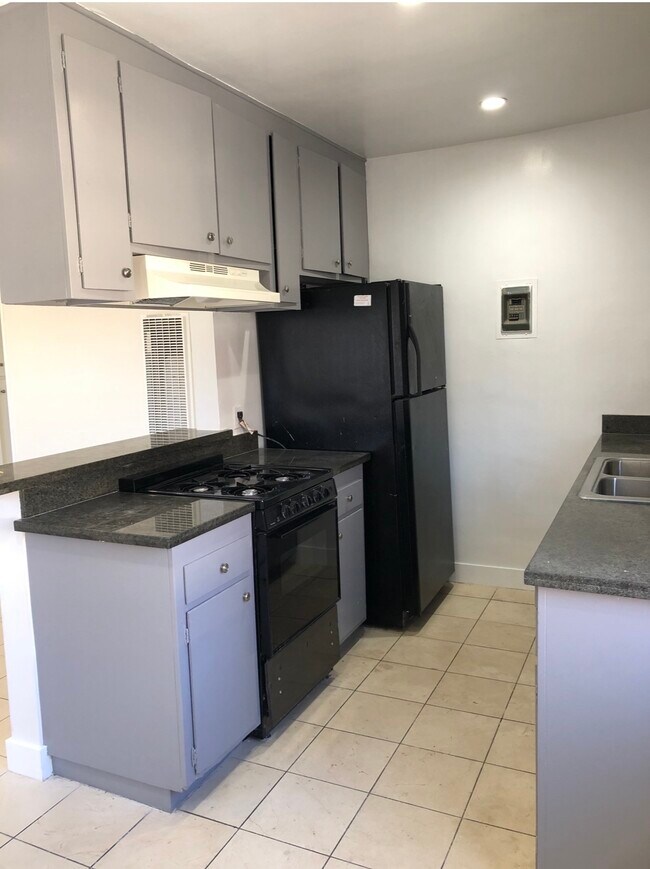 11710 Otsego St Unit 7