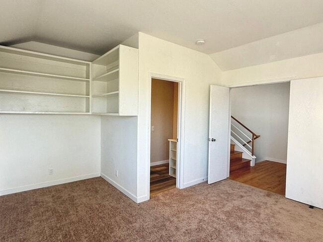 Photo - $4,390 / 3 BR - HILLTOP HOME WITH STUNNING BAY & BRIDGE VIEW IN HAYWARD!
